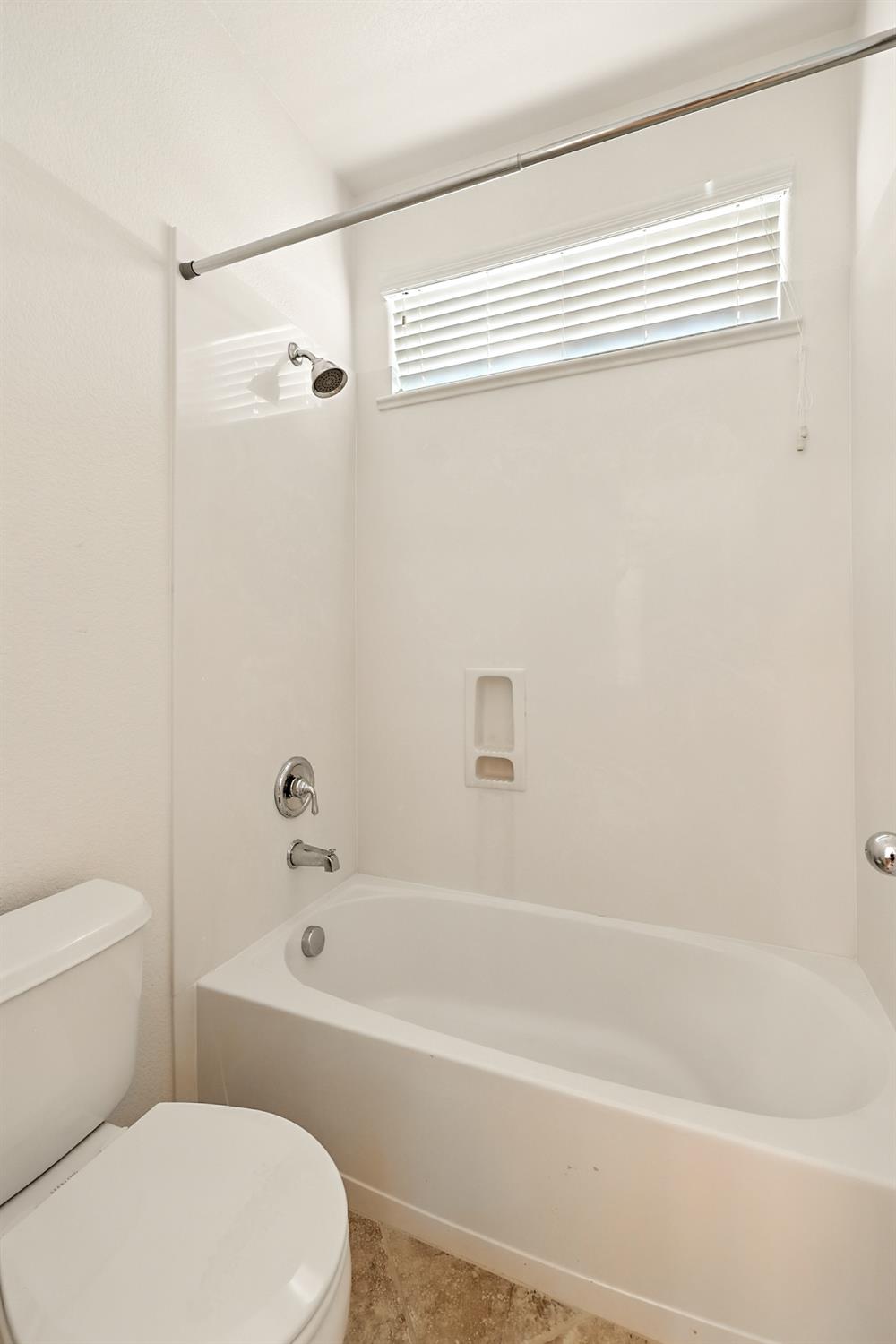 14510 Spyglass Cir, Chowchilla, CA 93610