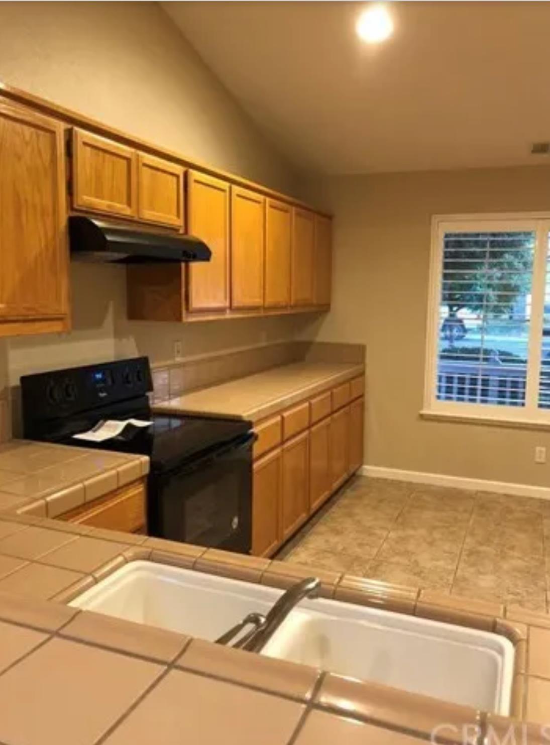 1787 Edgewood Ct, Merced, CA 95340