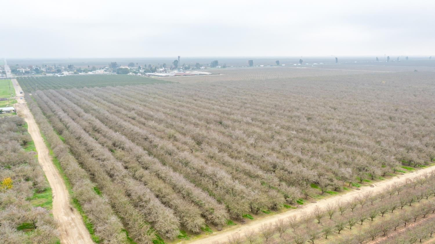 0 W Cable St, Earlimart, CA 93219