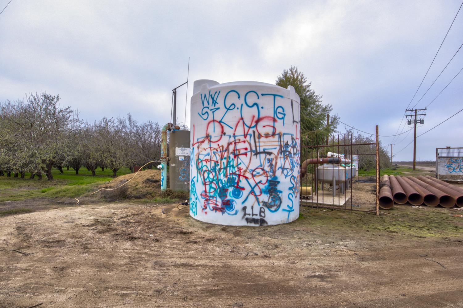 0 W Cable St, Earlimart, CA 93219