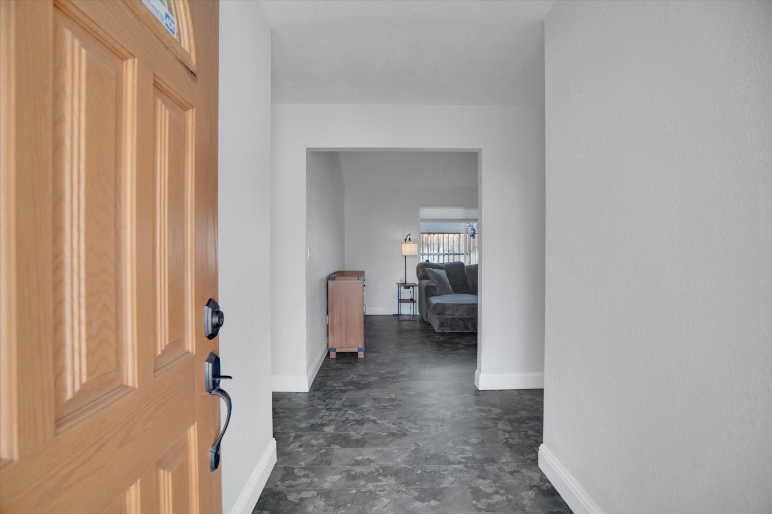 1323 ghia, Manteca, CA 95337