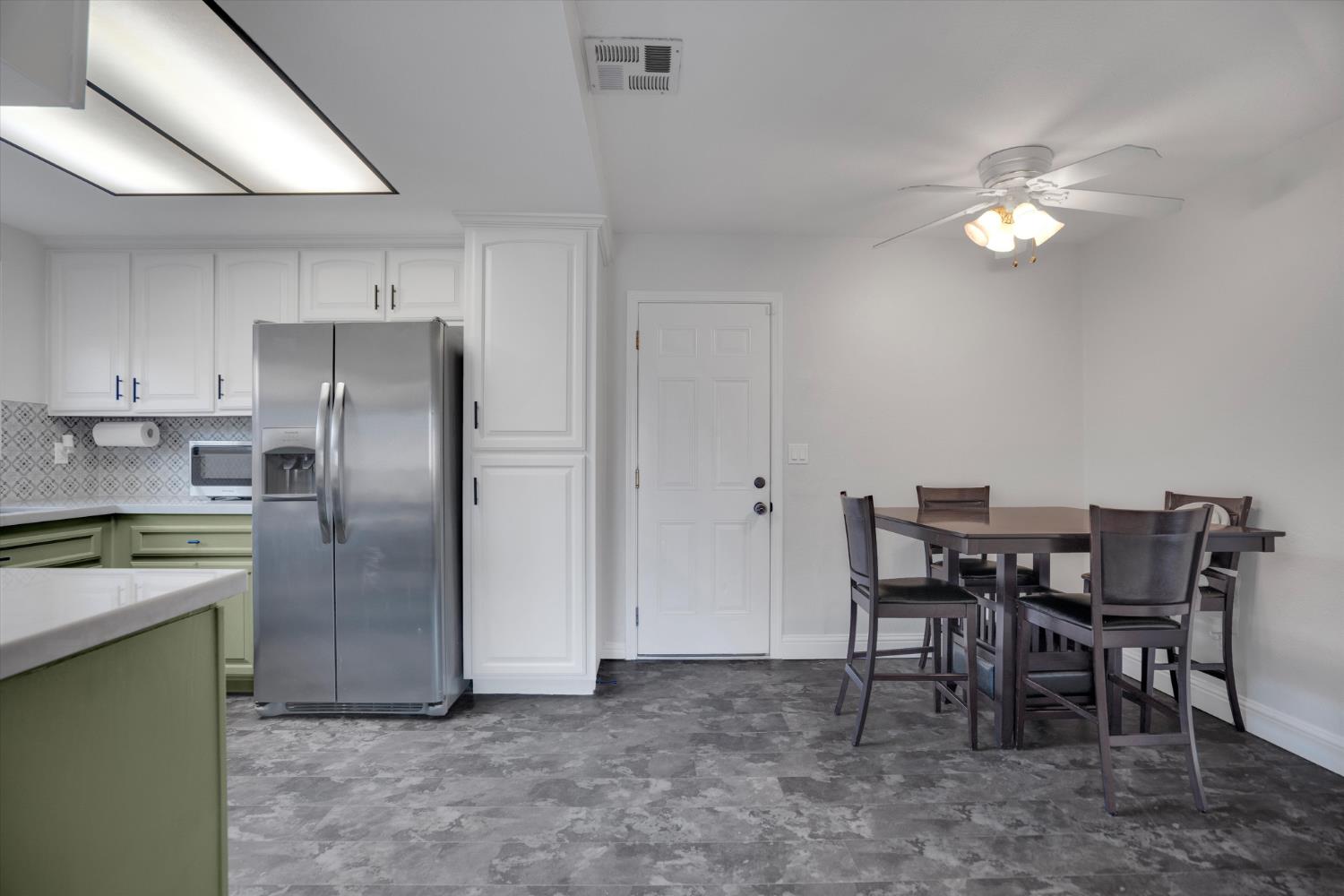 1323 ghia, Manteca, CA 95337