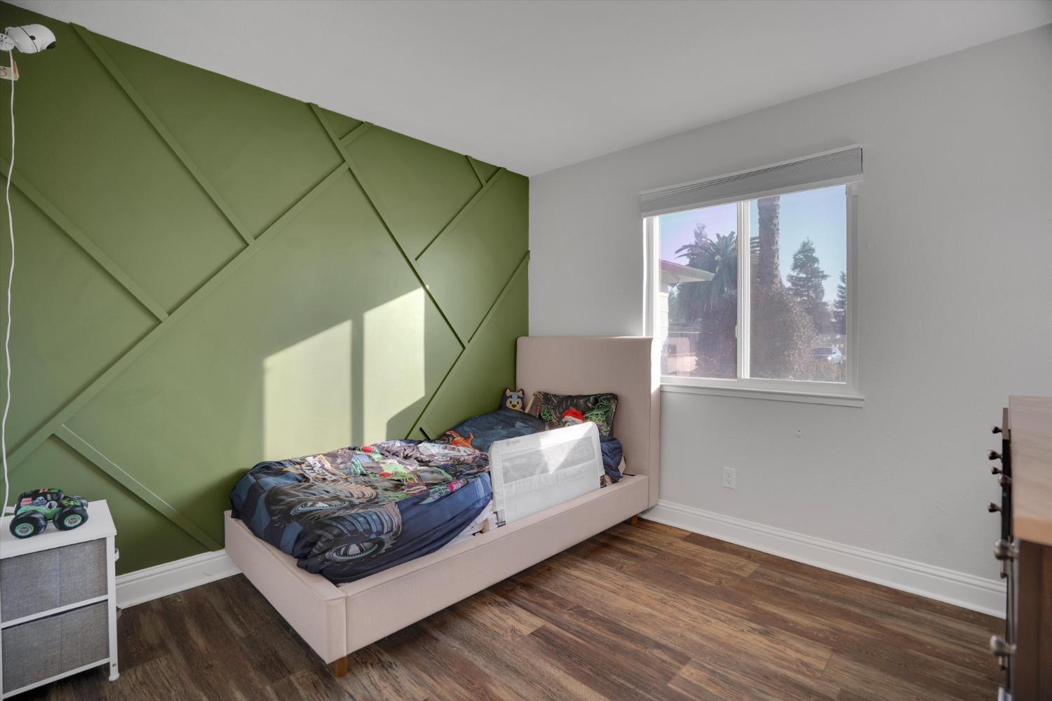 1323 ghia, Manteca, CA 95337