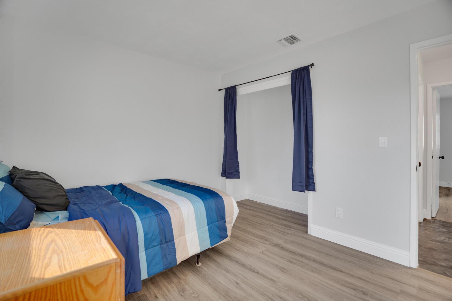 1323 ghia, Manteca, CA 95337