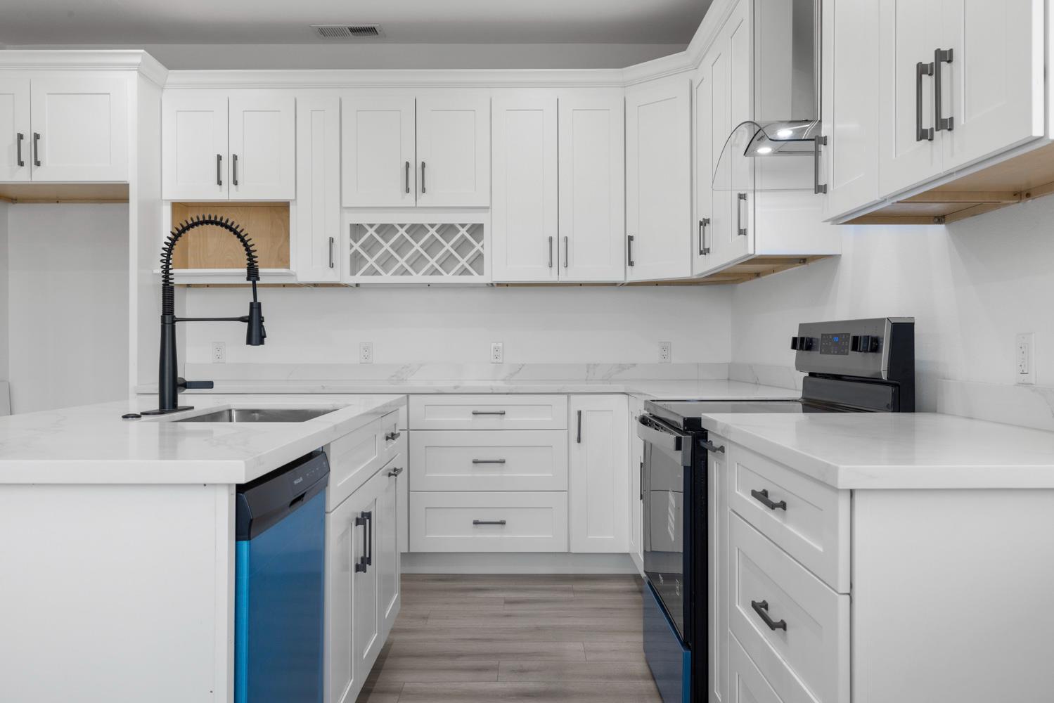 1121 Crater Ave, Modesto, CA 95351