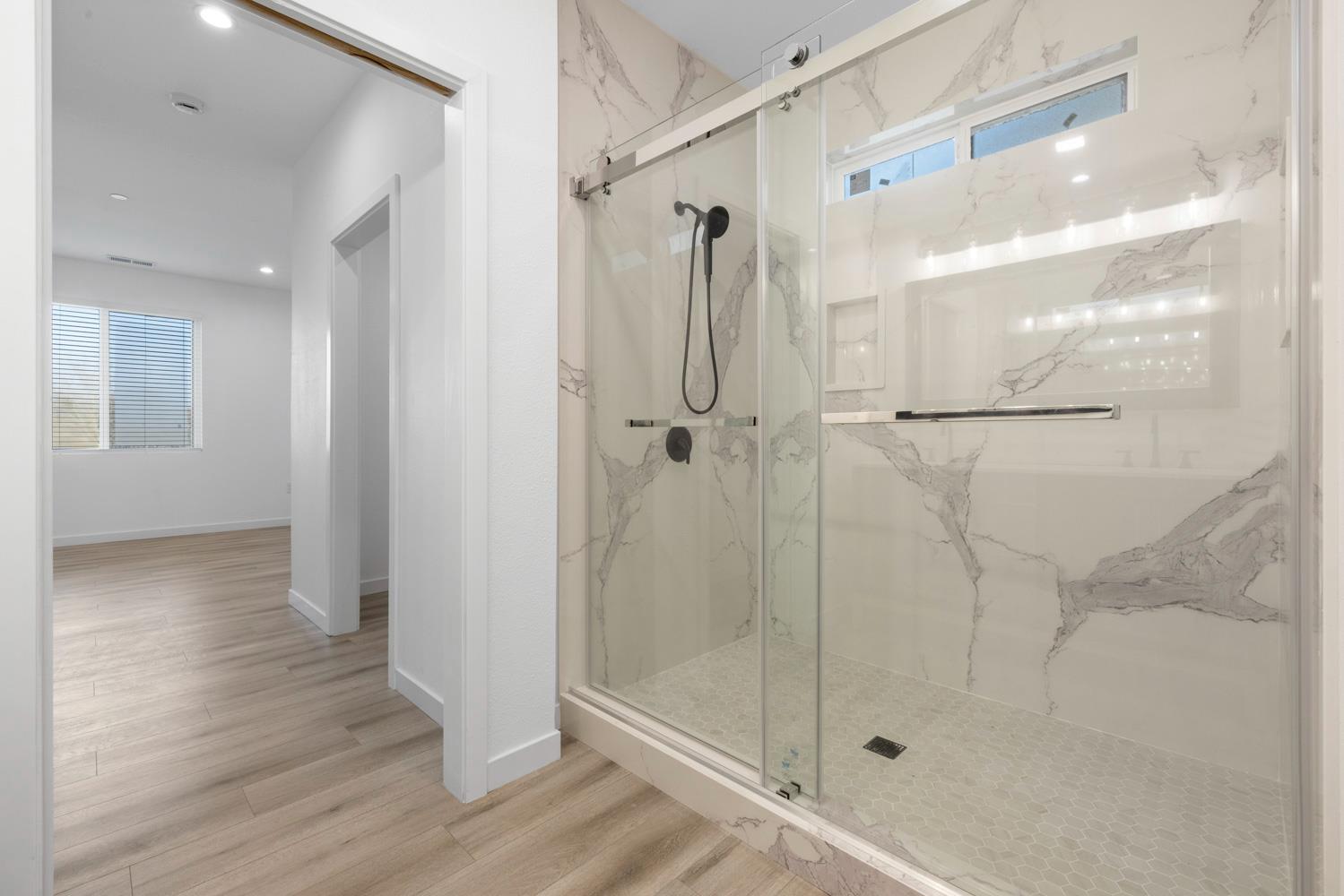 1121 Crater Ave, Modesto, CA 95351