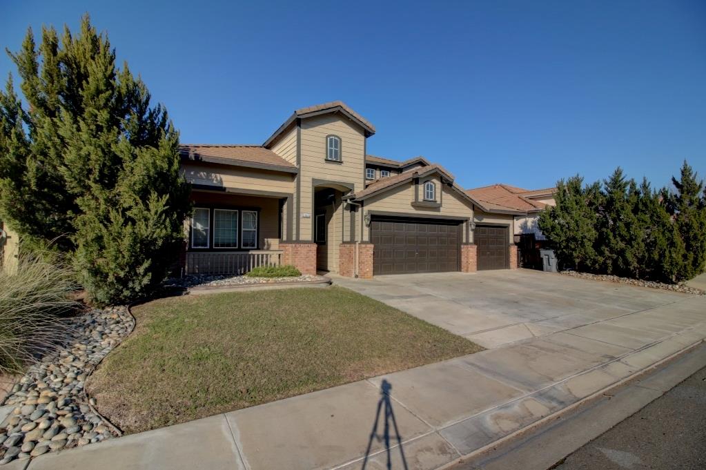 2865 Sierra Gold Ct, Riverbank, CA 95367