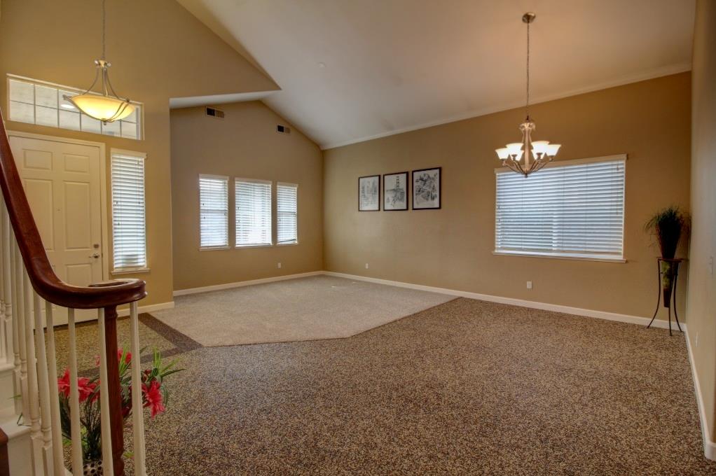 2865 Sierra Gold Ct, Riverbank, CA 95367