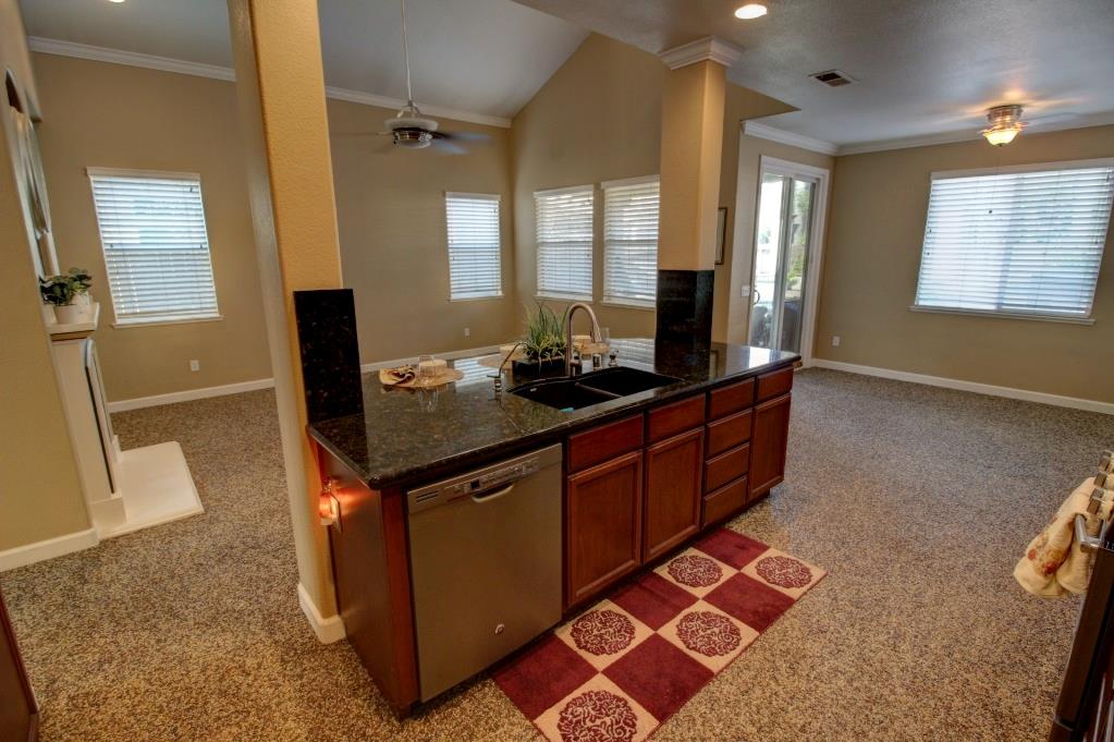 2865 Sierra Gold Ct, Riverbank, CA 95367