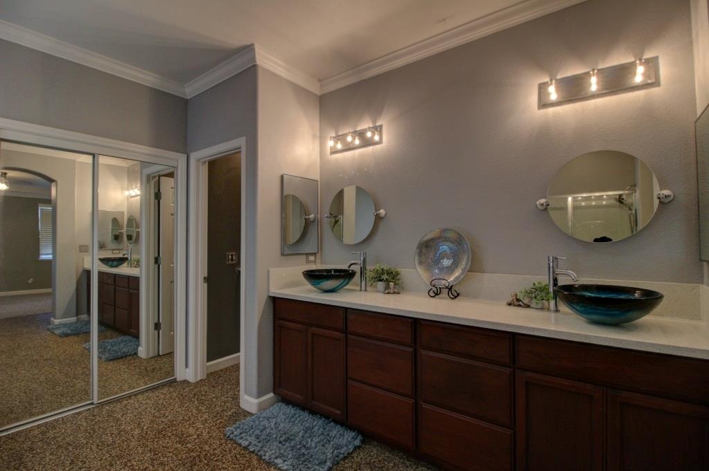 2865 Sierra Gold Ct, Riverbank, CA 95367