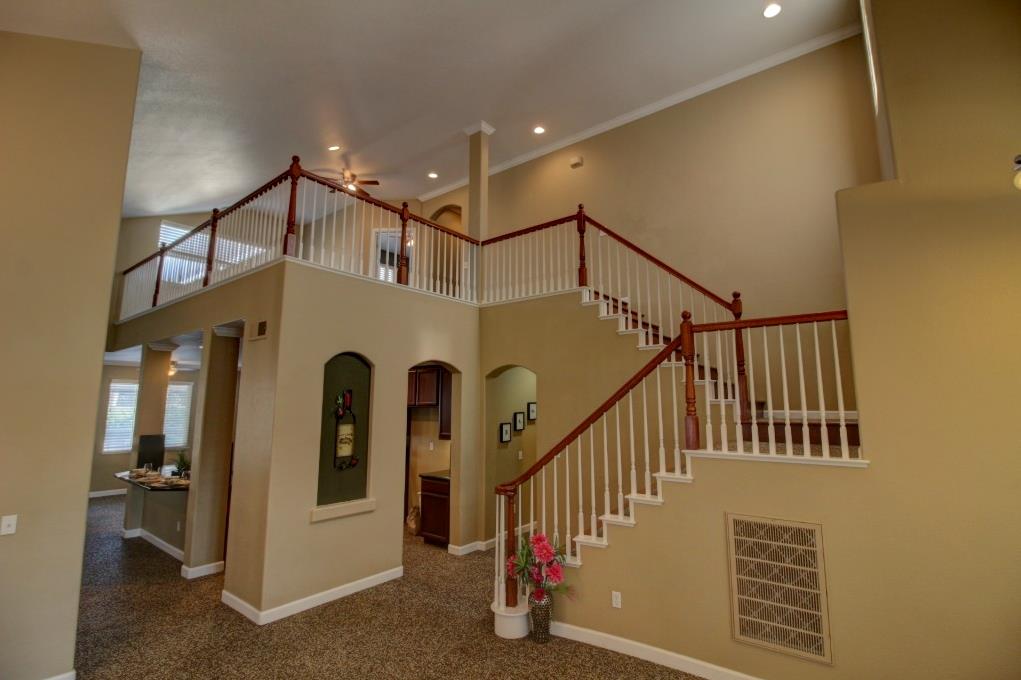 2865 Sierra Gold Ct, Riverbank, CA 95367