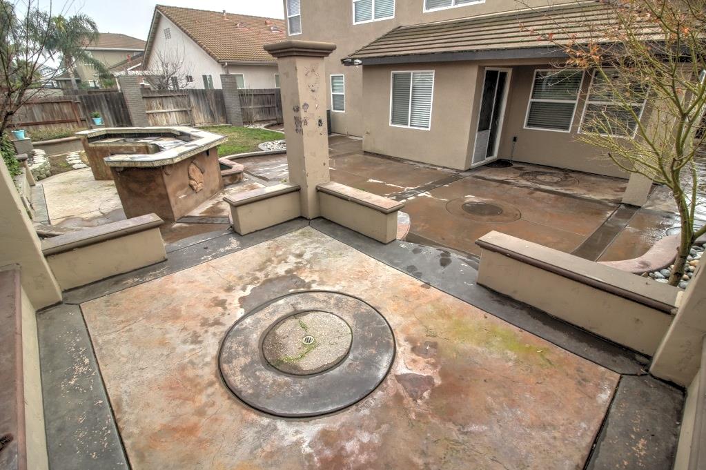 2865 Sierra Gold Ct, Riverbank, CA 95367