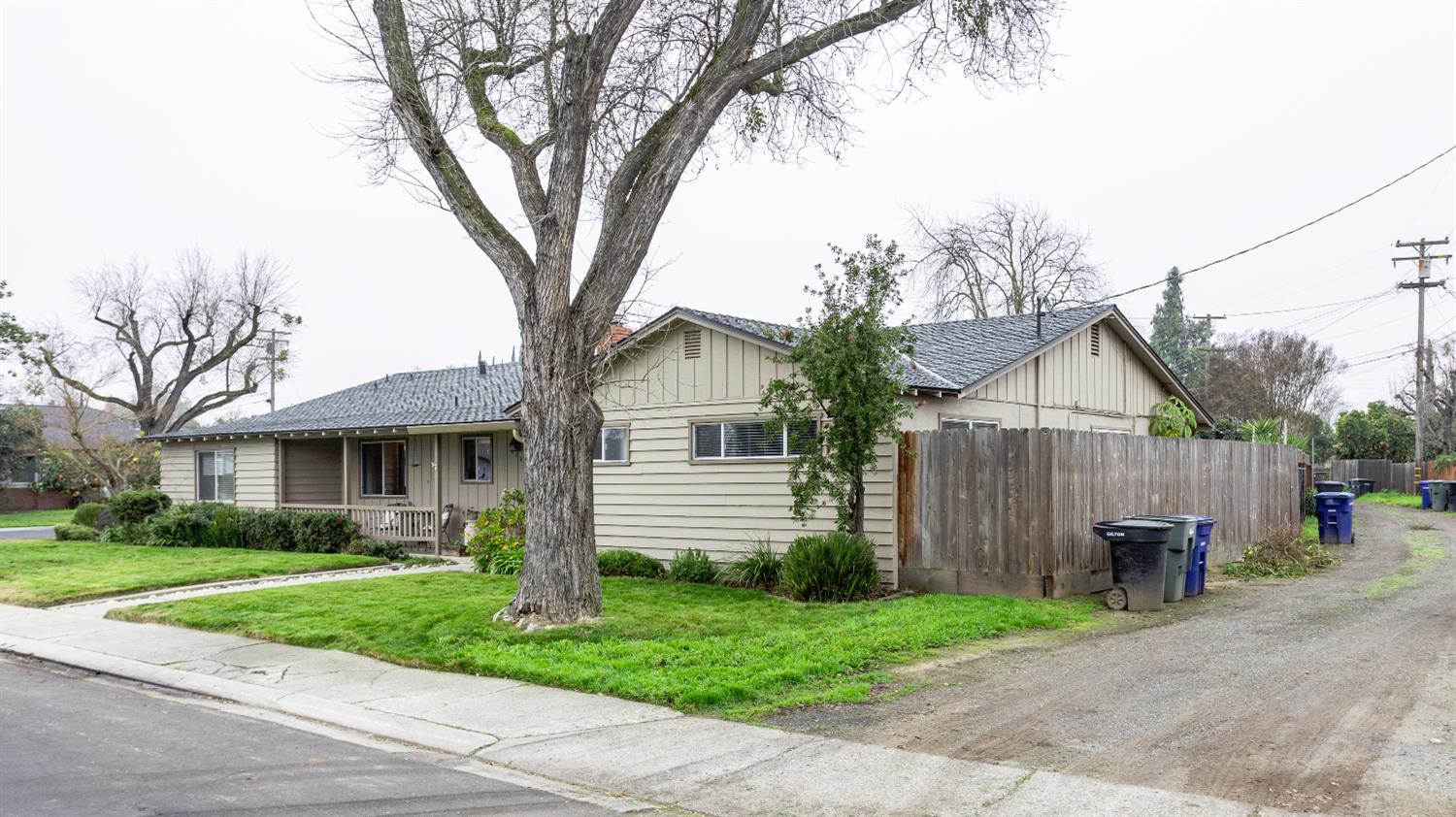 2001 Enslen Ave, Modesto, CA 95350