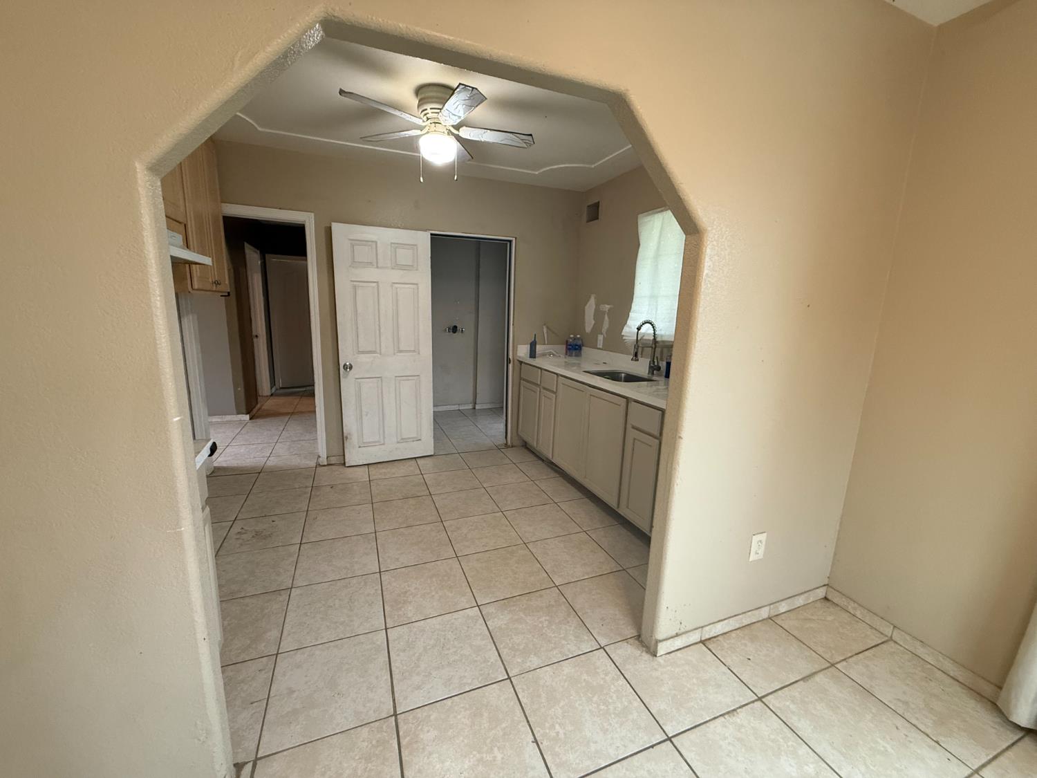 2886 Center St, Stevinson, CA 95374