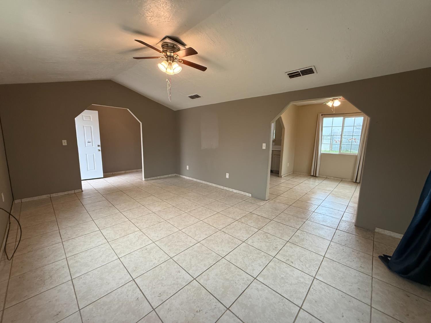 2886 Center St, Stevinson, CA 95374