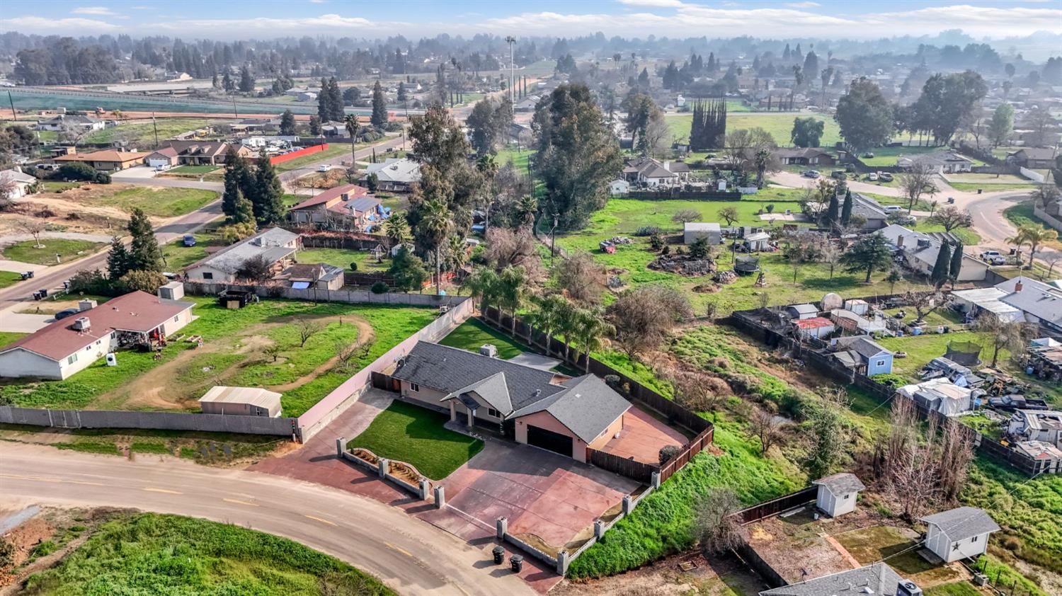 25802 El Monte Way, Madera, CA 93638