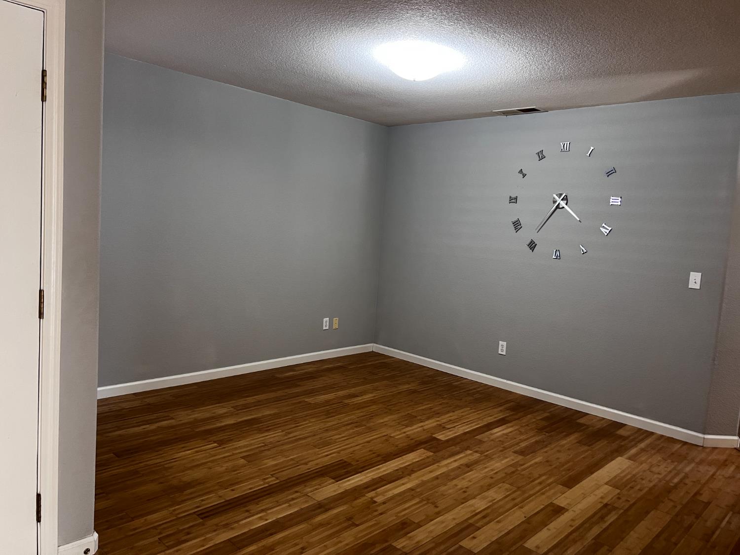 4309 Hazelnut Dr, Modesto, CA 95356