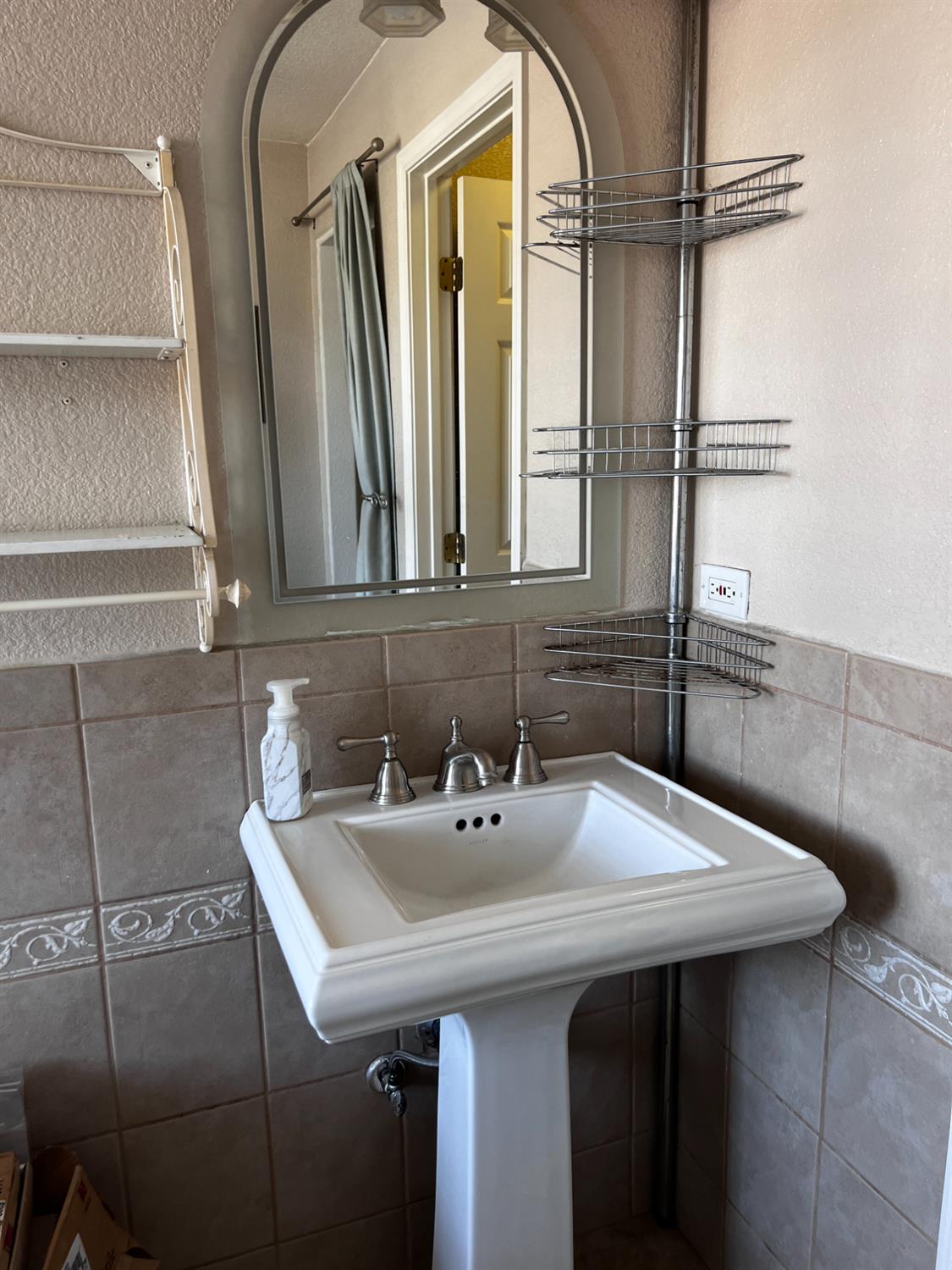 4309 Hazelnut Dr, Modesto, CA 95356