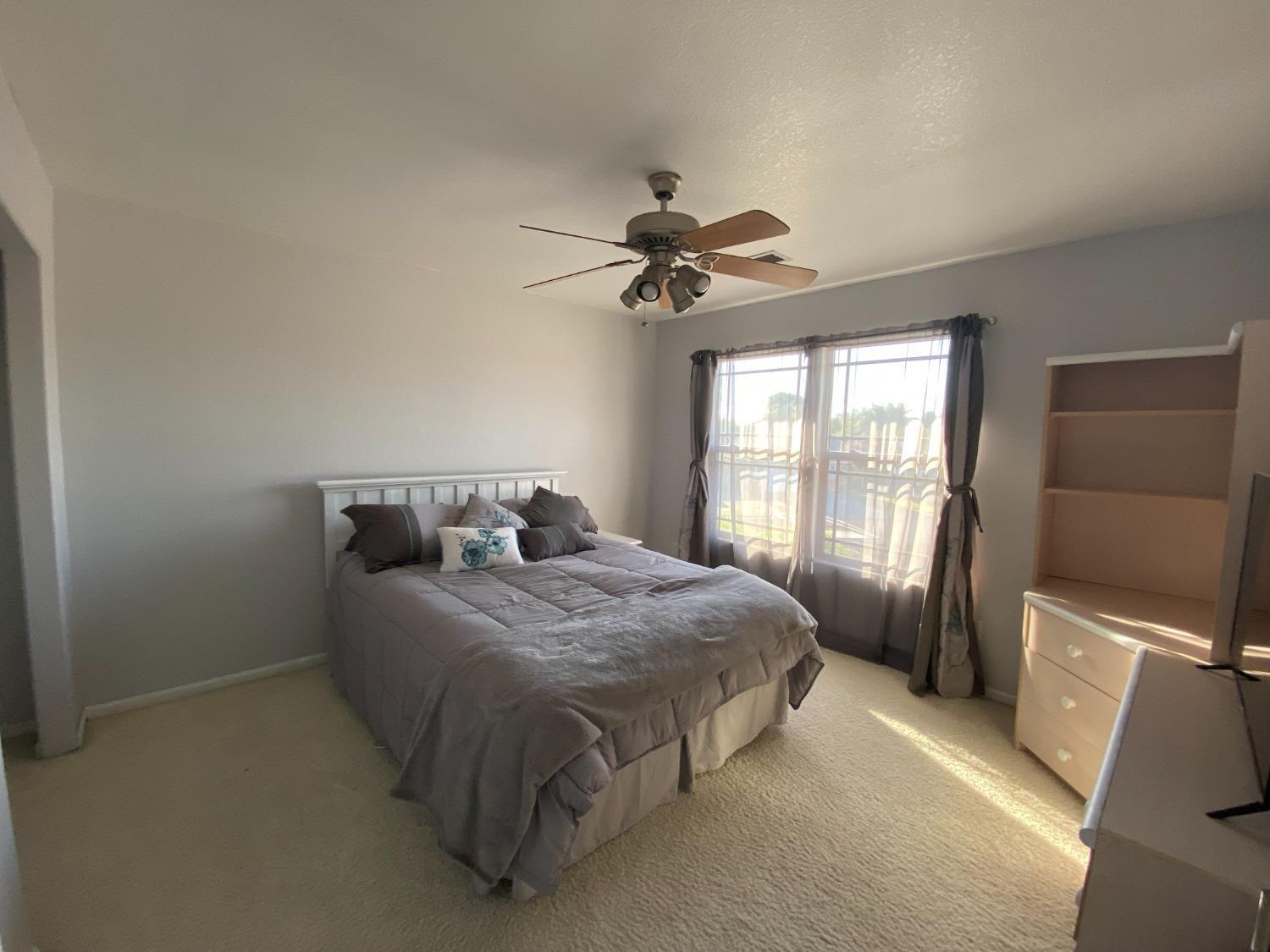 743 Bradley Pl, Manteca, CA 95337