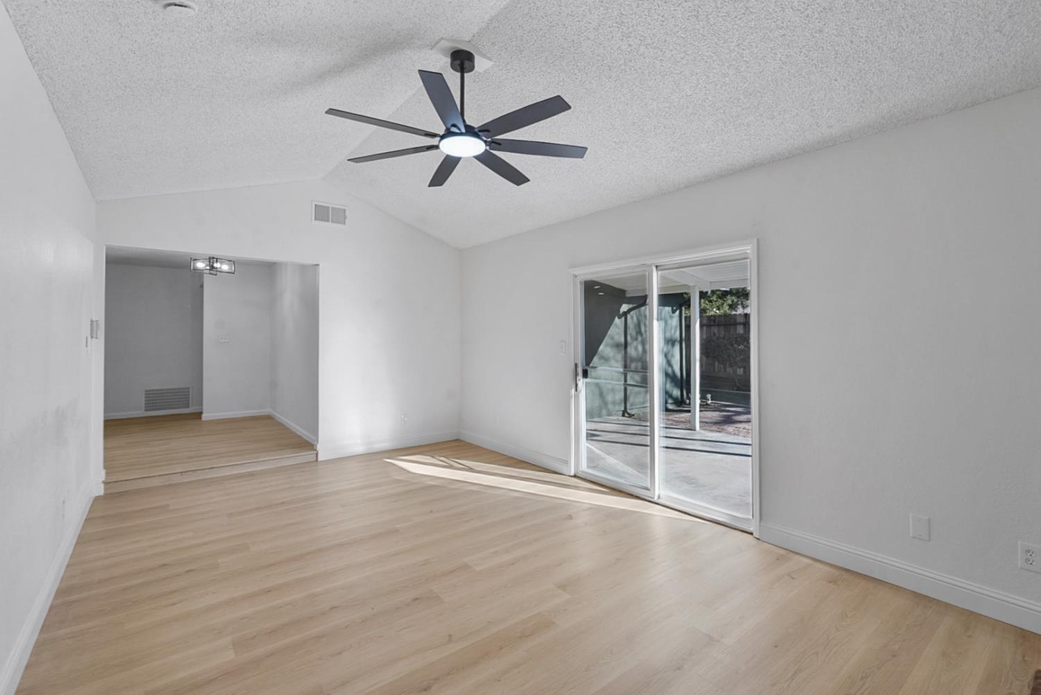 3212 Royalton Ave, Modesto, CA 95350