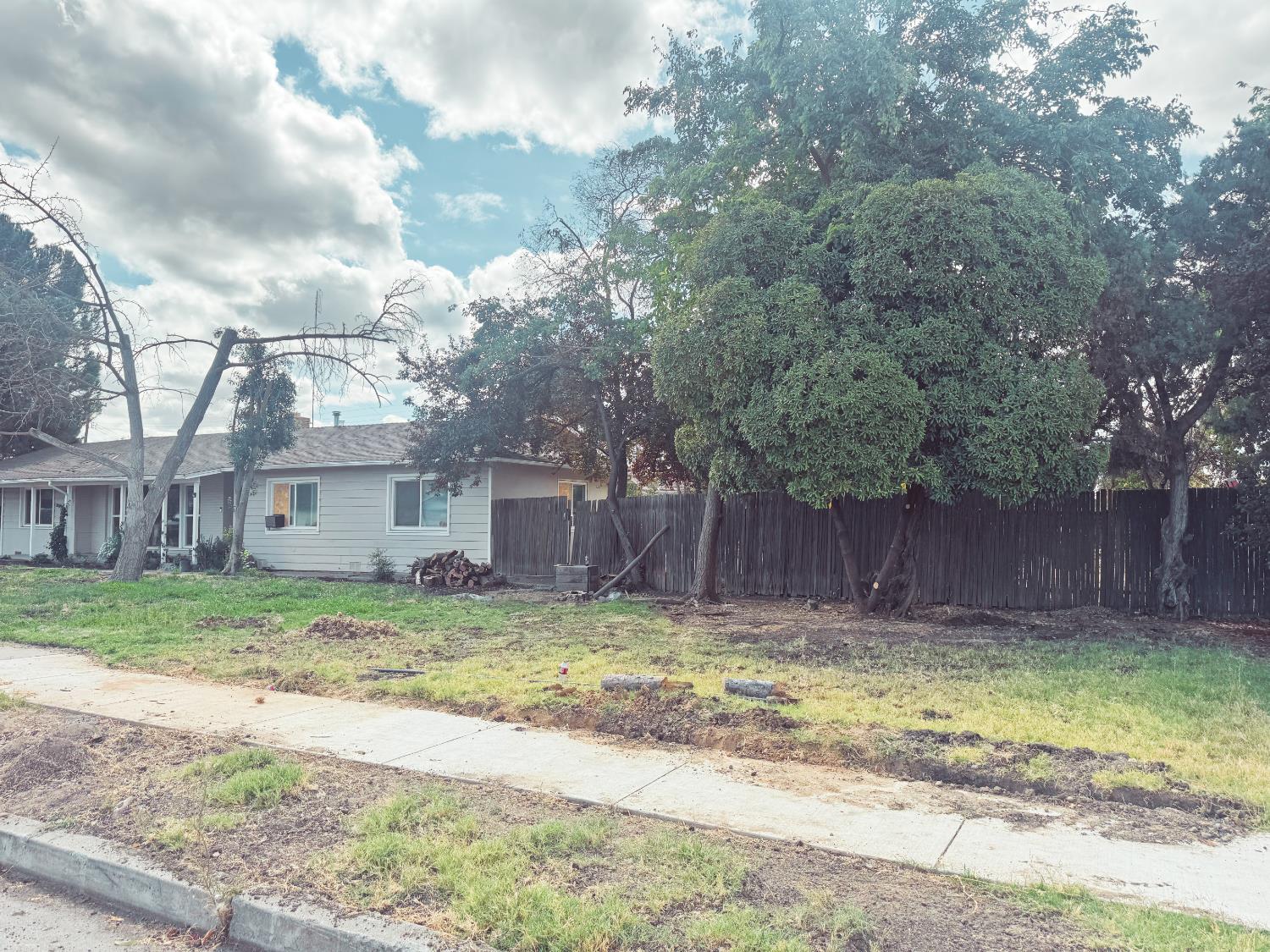 2373 Olive St, Dos Palos, CA 93620