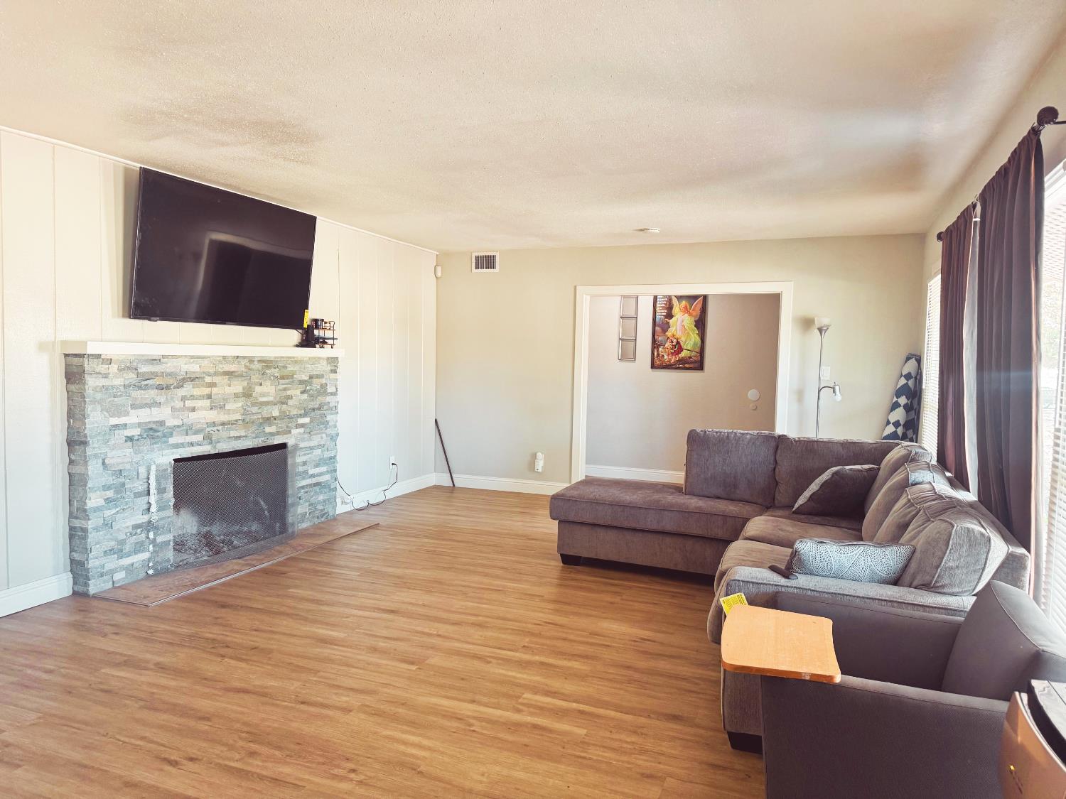 2373 Olive St, Dos Palos, CA 93620