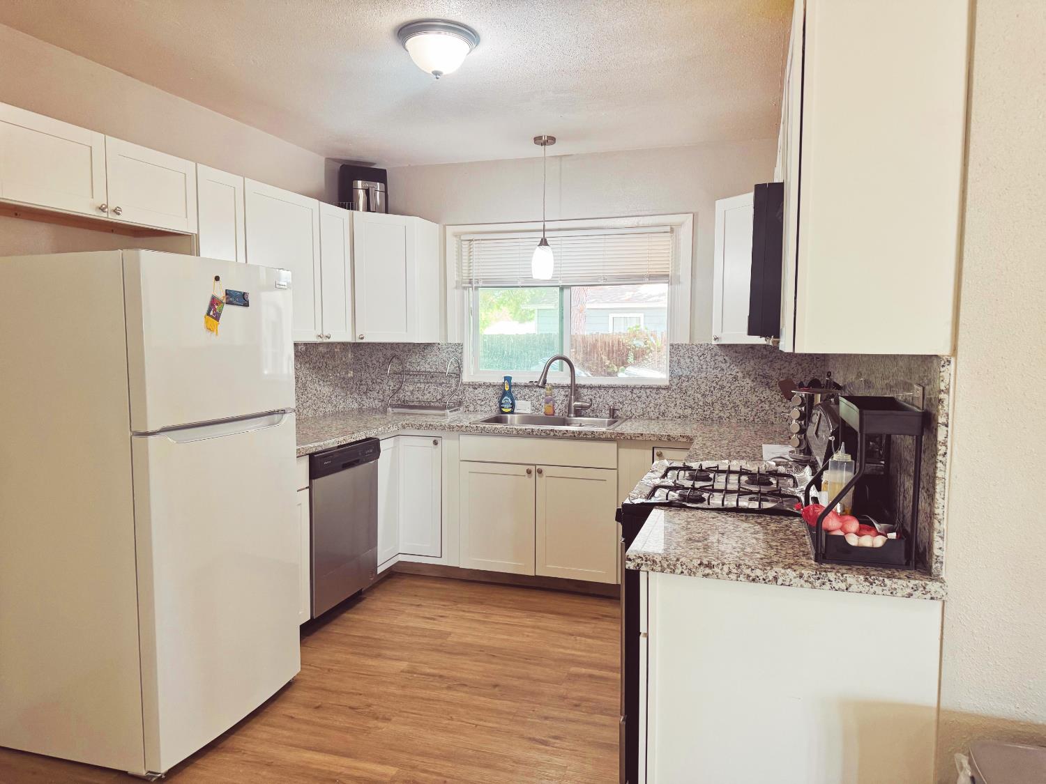 2373 Olive St, Dos Palos, CA 93620