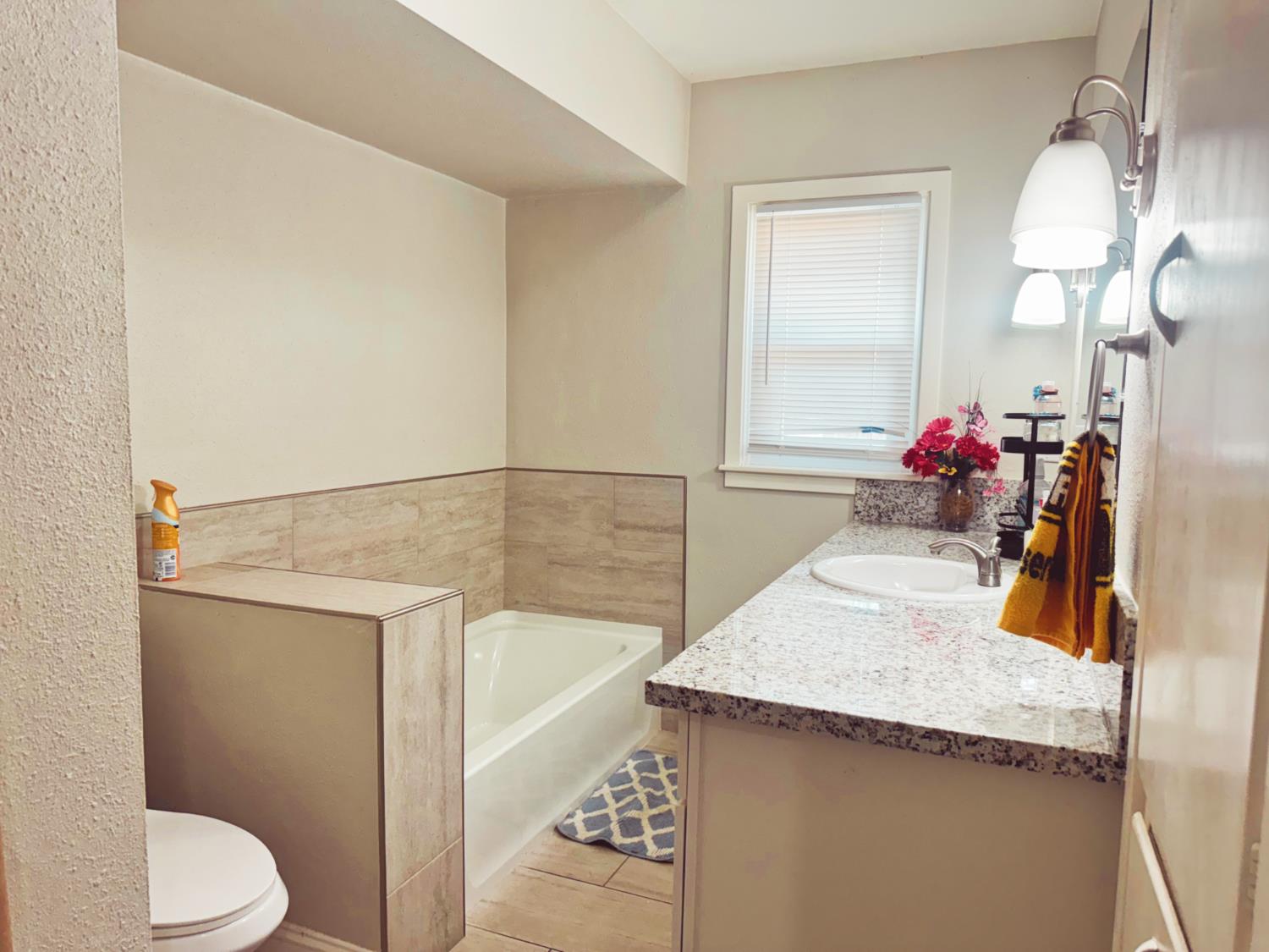 2373 Olive St, Dos Palos, CA 93620