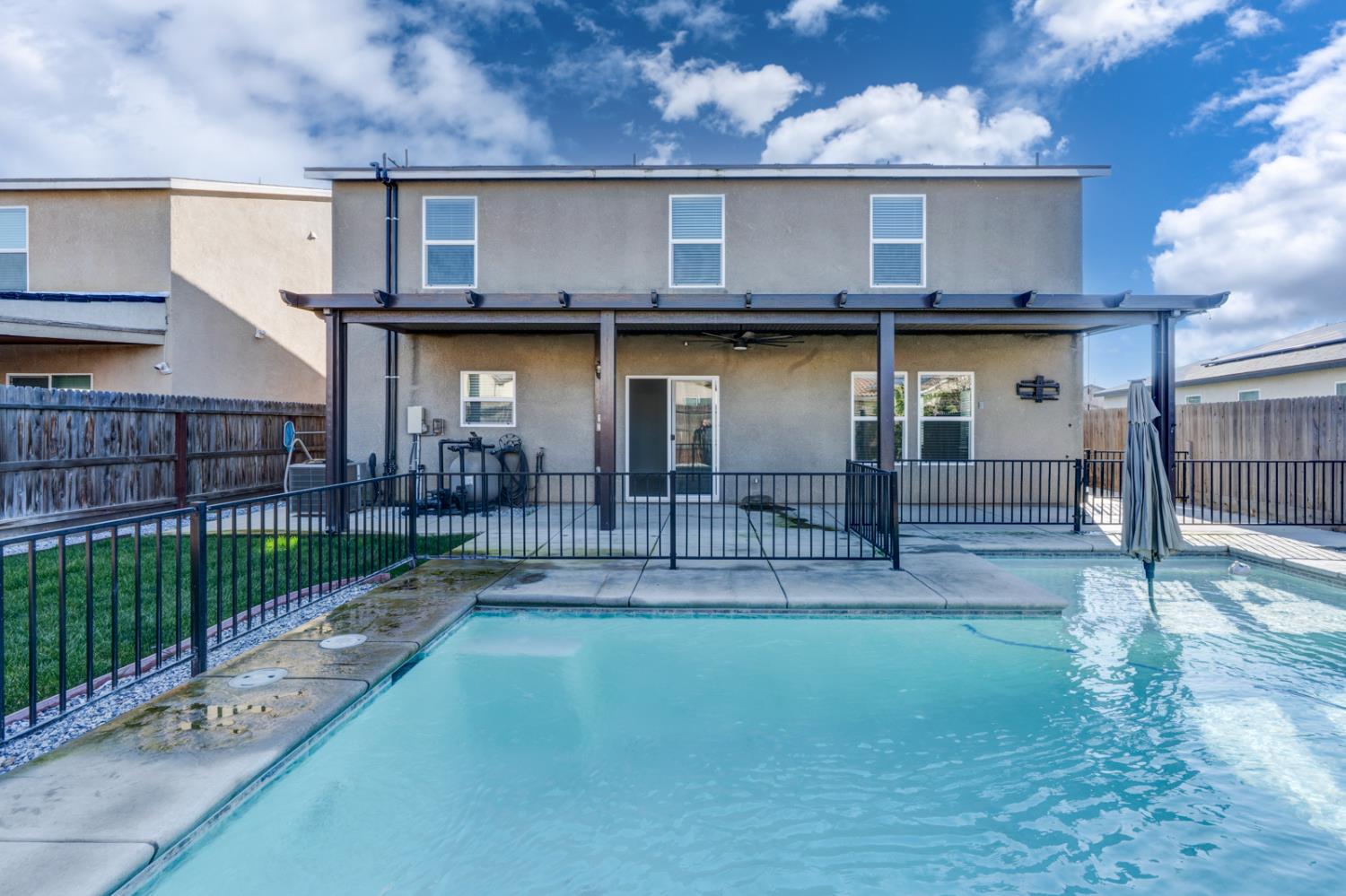 753 Heitz Way, Merced, CA 95348