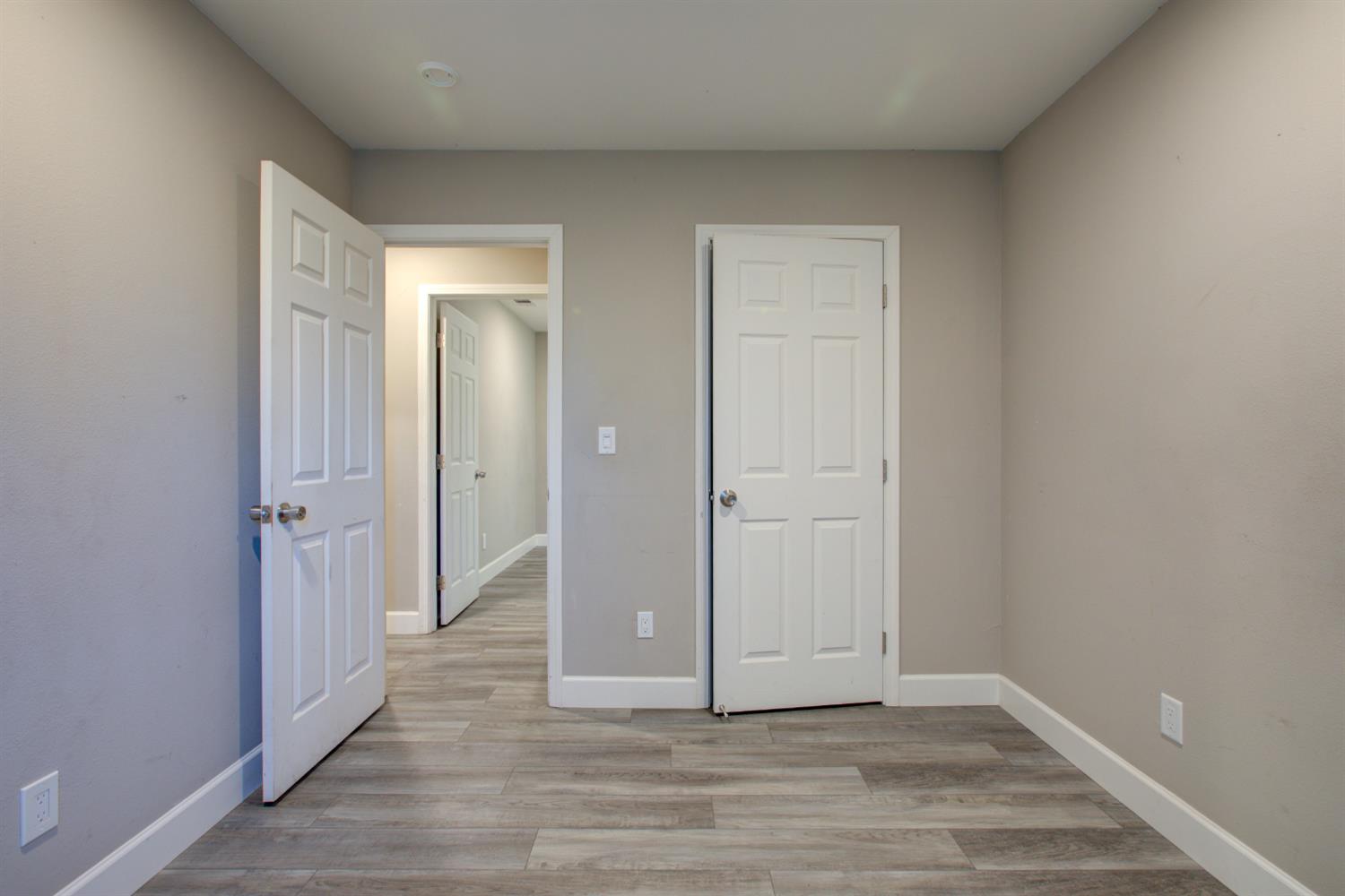 8822 Globe Ave, Dos Palos, CA 93620