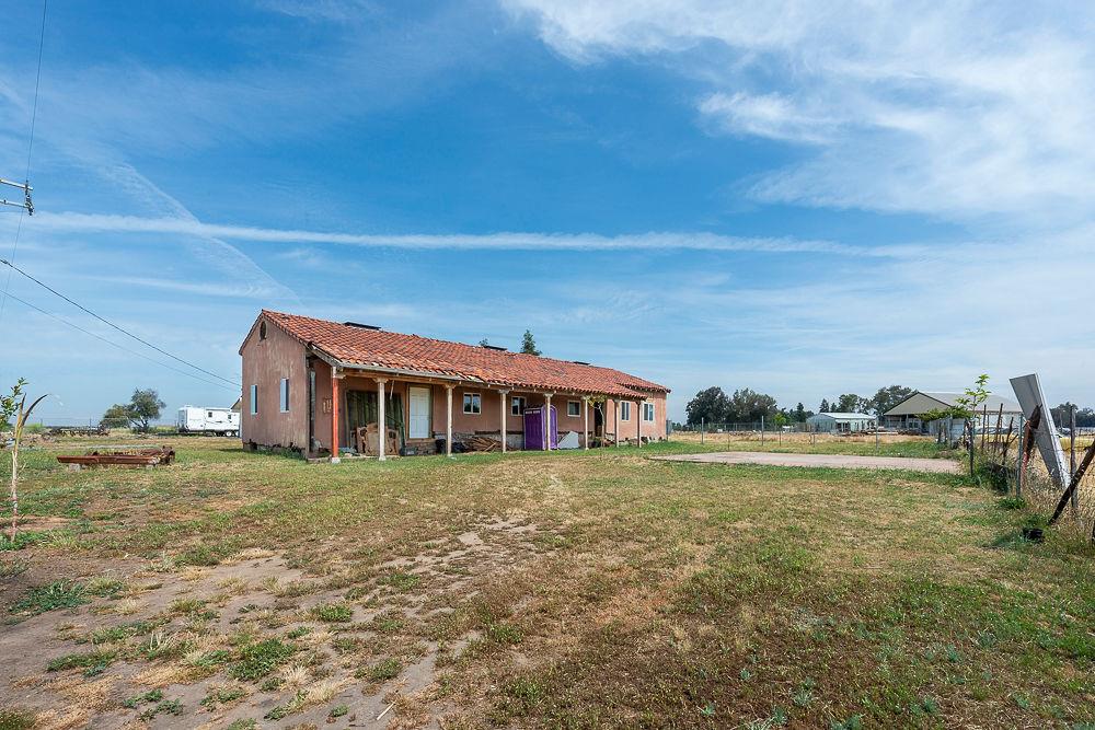 2803 Sharon Blvd, Madera, CA 93638