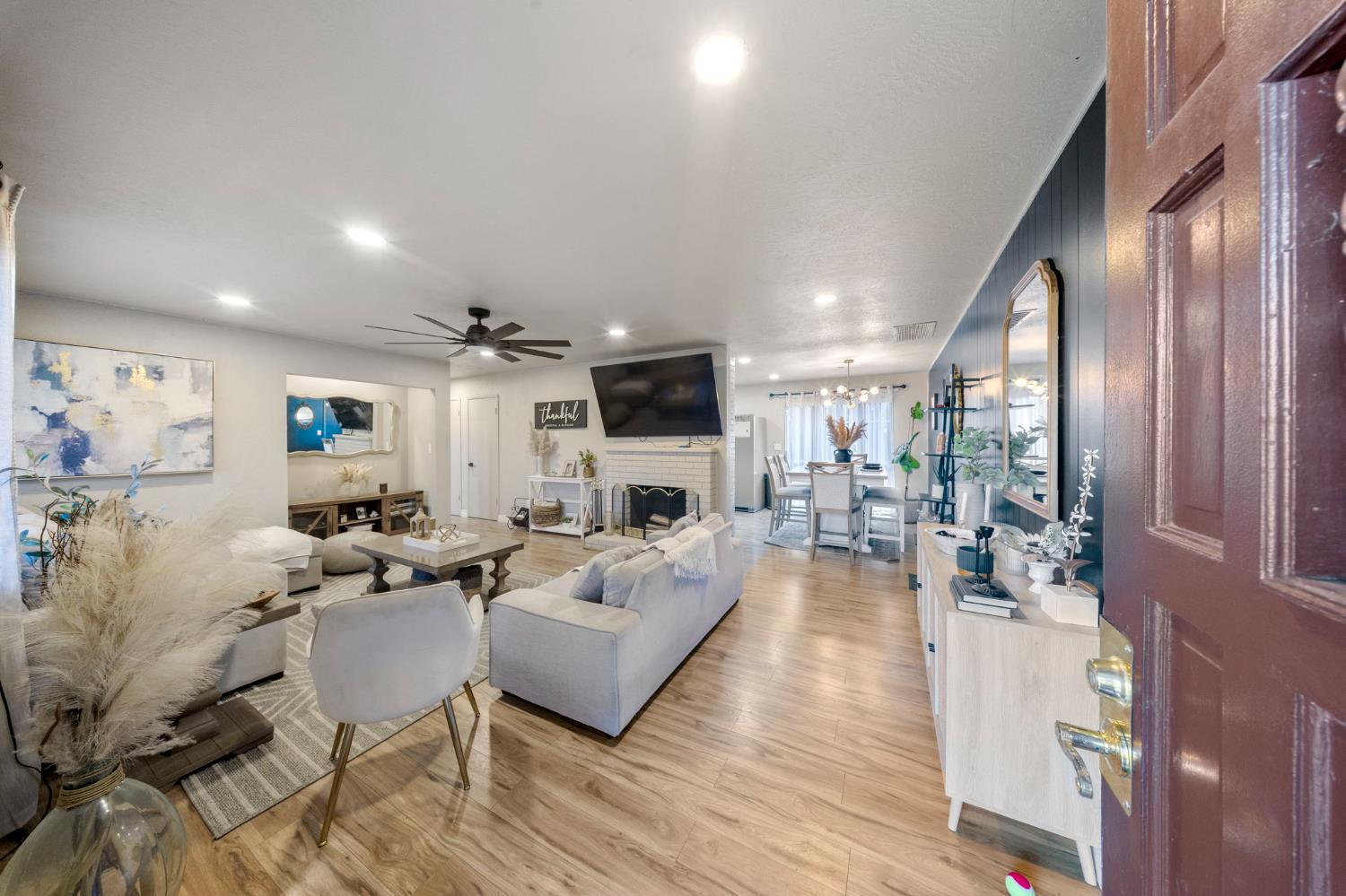 1636 Cameo Way, Modesto, CA 95350