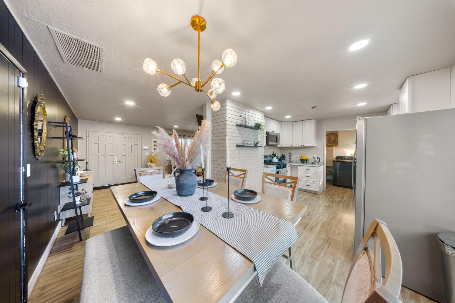 1636 Cameo Way, Modesto, CA 95350