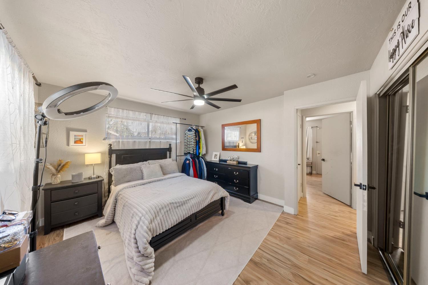 1636 Cameo Way, Modesto, CA 95350