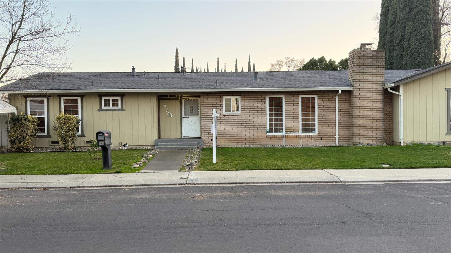 2504 Brandeis Way, Modesto, CA 95358