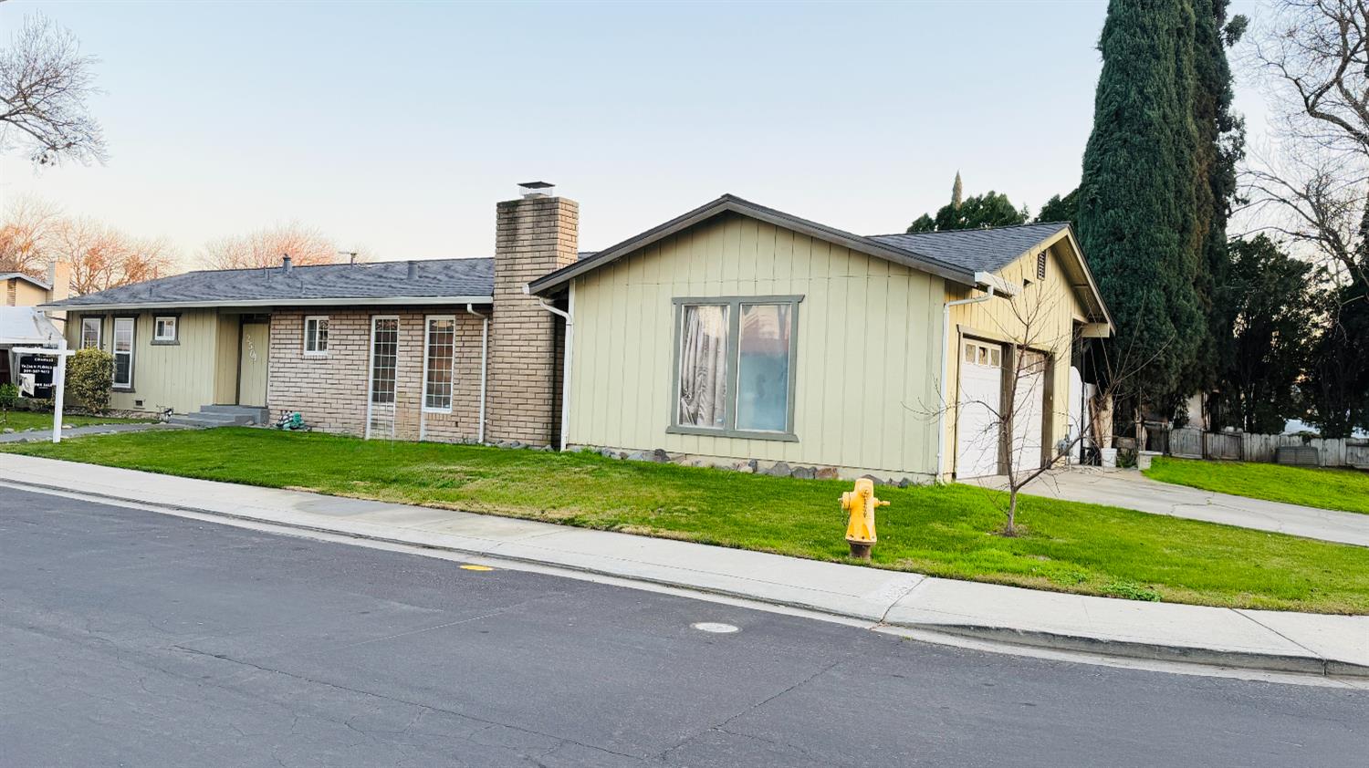 2504 Brandeis Way, Modesto, CA 95358