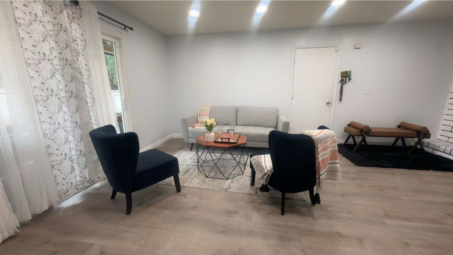 2504 Brandeis Way, Modesto, CA 95358