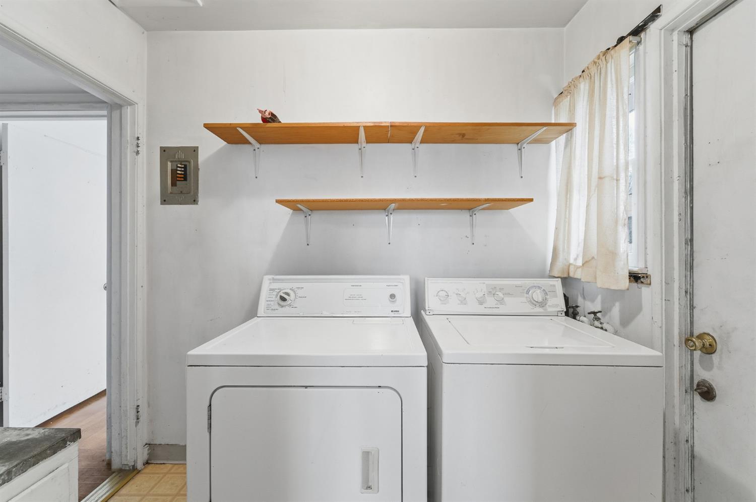 1127 W 19th St, Merced, CA 95340