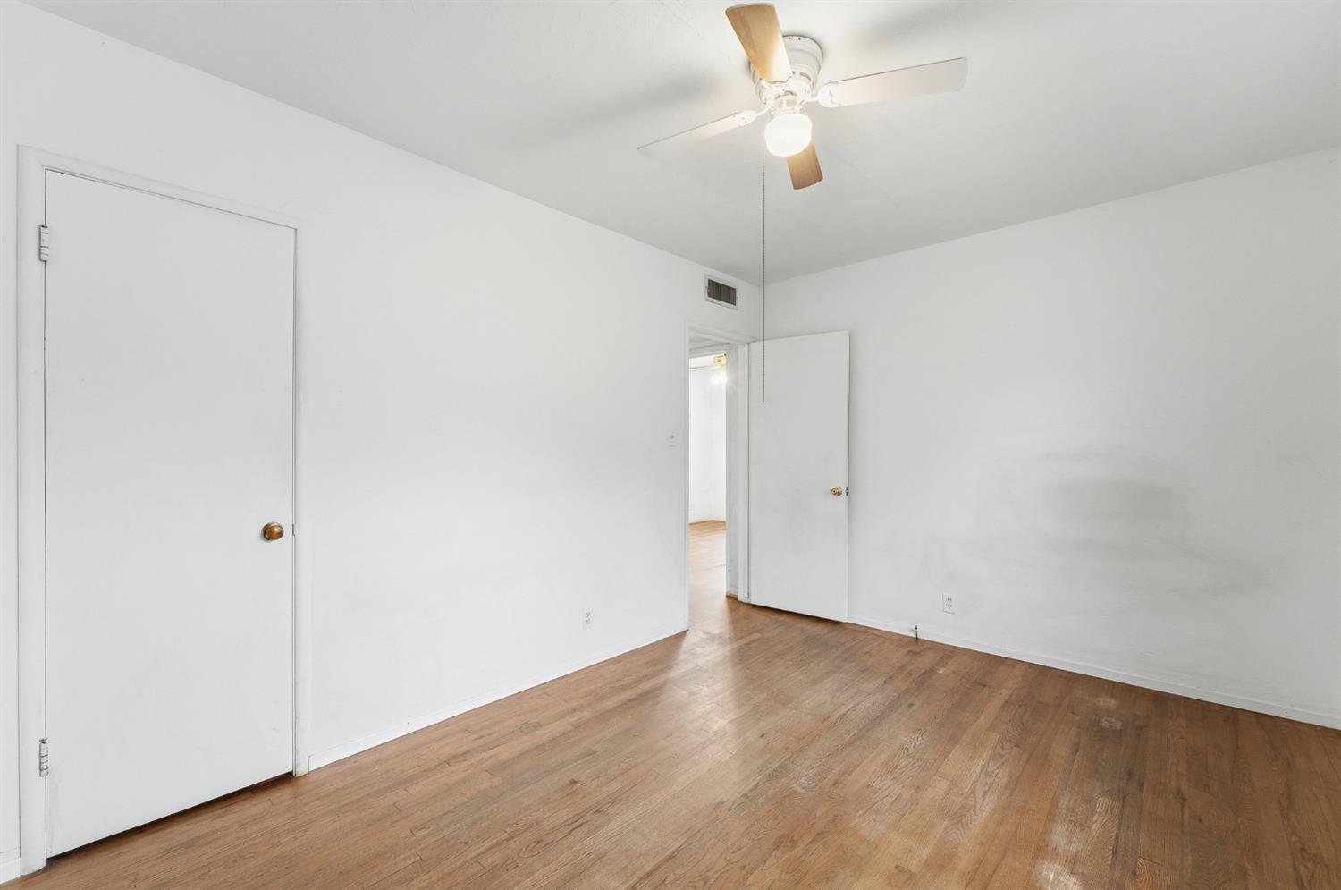 1127 W 19th St, Merced, CA 95340