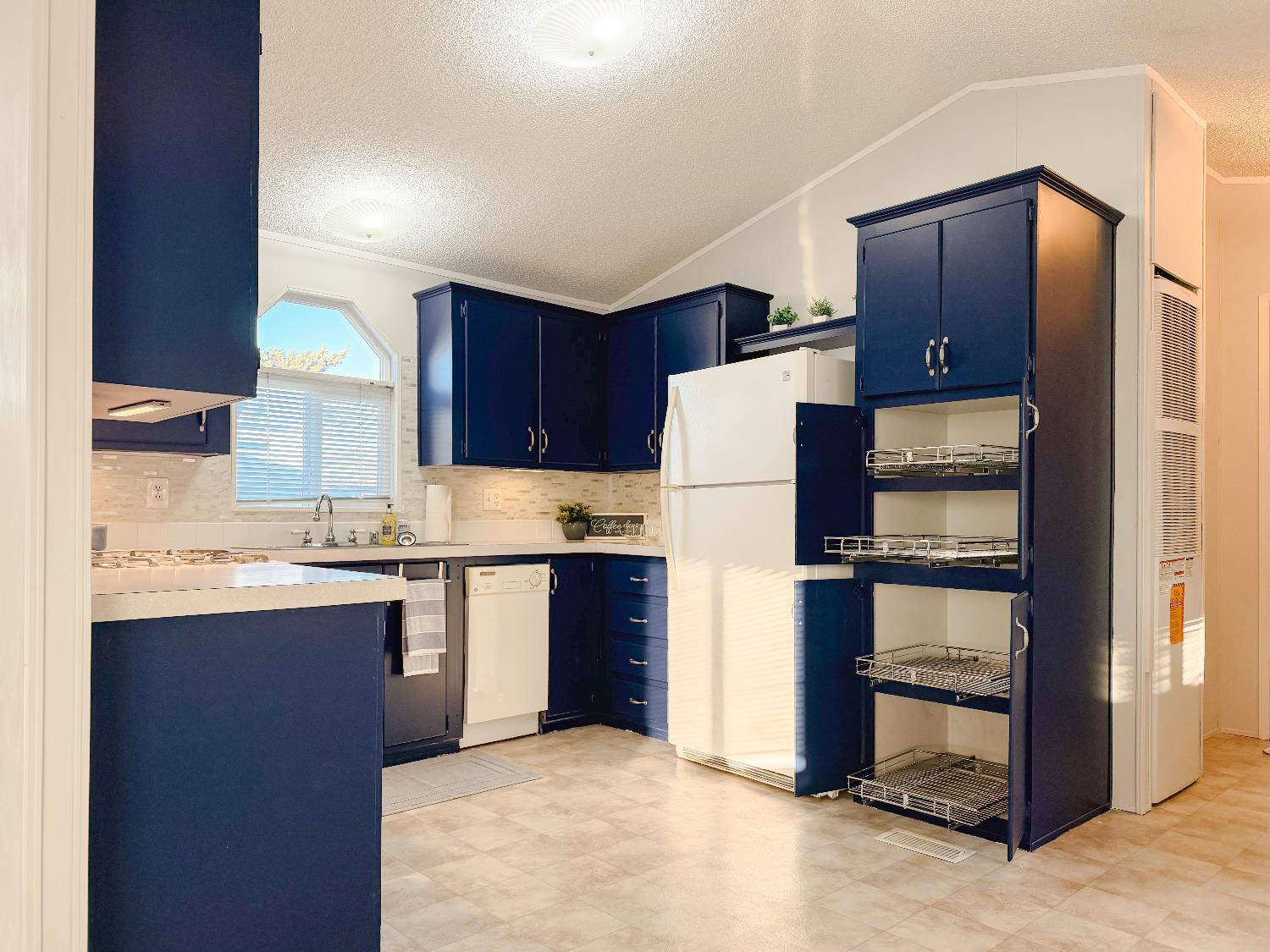 1830 E Yosemite #8, Manteca, CA 95336