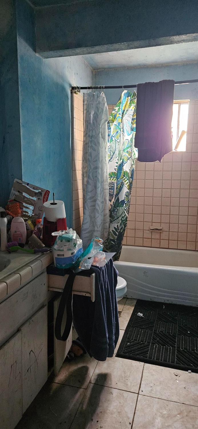 832 W 9th St, Merced, CA 95341