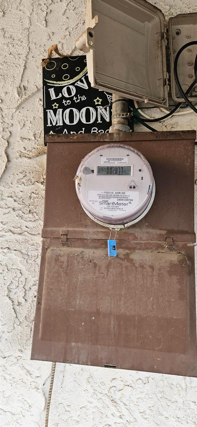 832 W 9th St, Merced, CA 95341