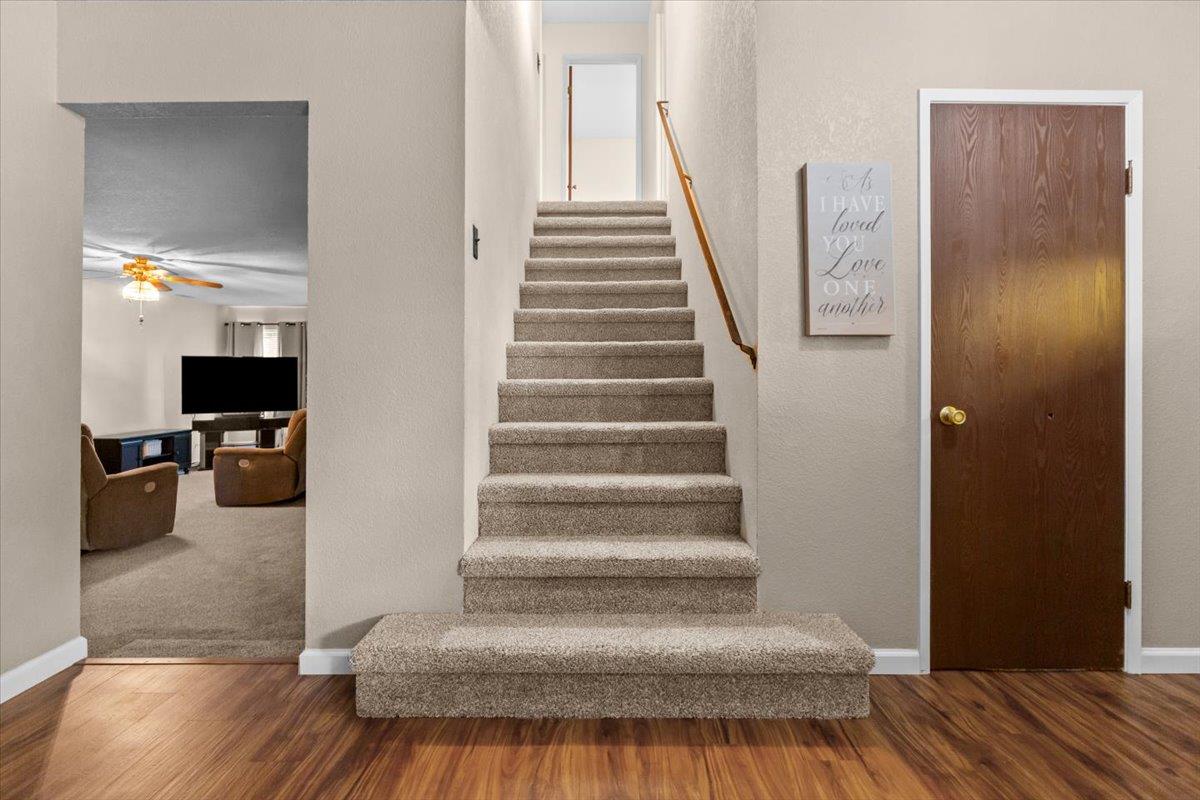 1432 Driftwood Way, Manteca, CA 95337