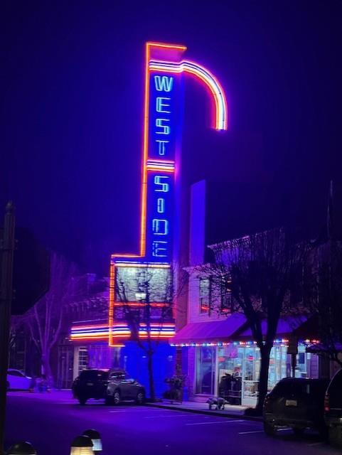 1233 Amy Dr, Newman, CA 95360