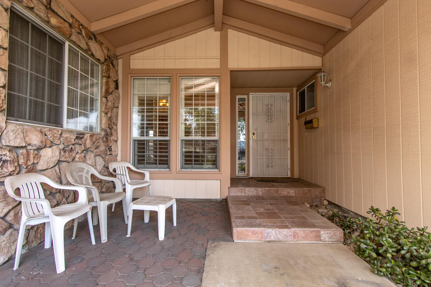 1540 Switzer Ct, Modesto, CA 95350