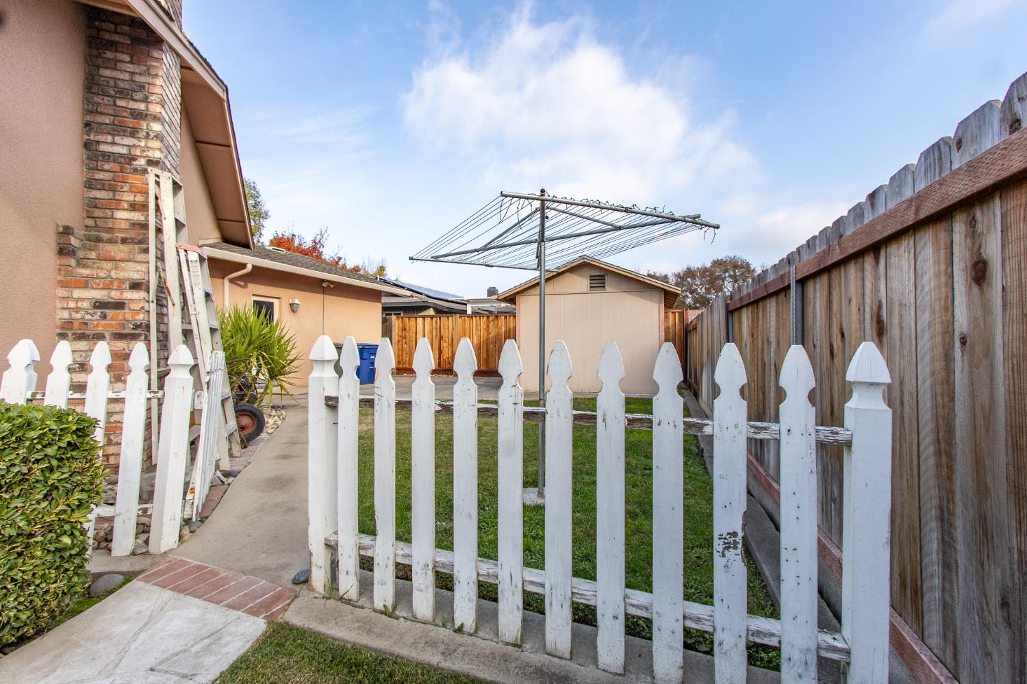 1540 Switzer Ct, Modesto, CA 95350