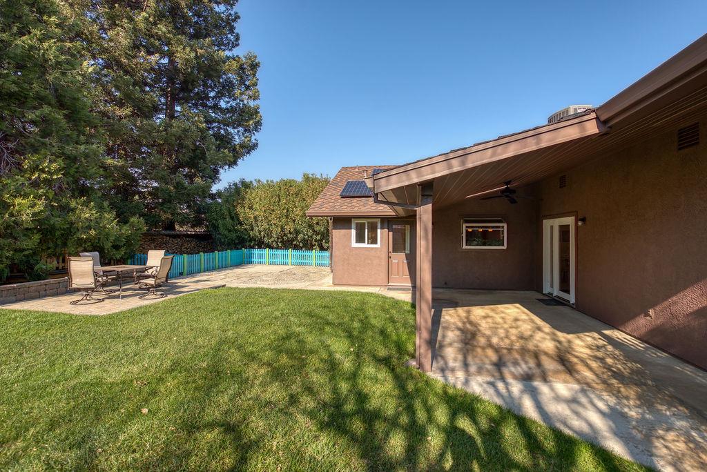 6613 Cypress Wood Cir, Riverbank, CA 95367