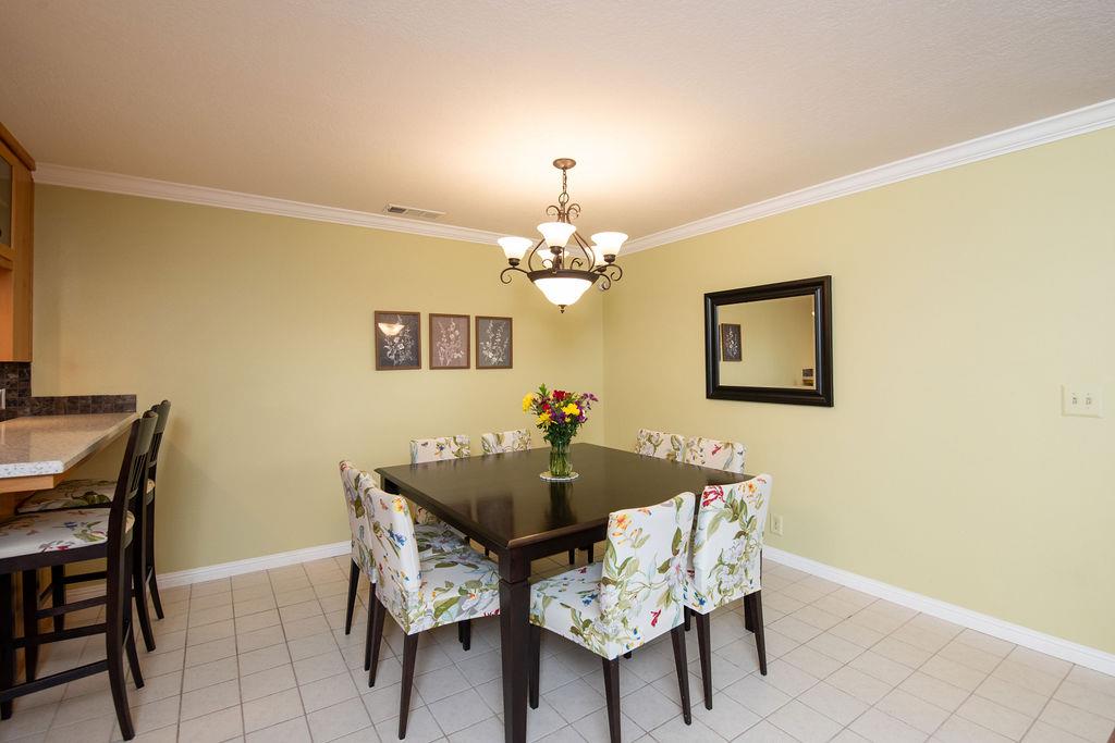 6613 Cypress Wood Cir, Riverbank, CA 95367