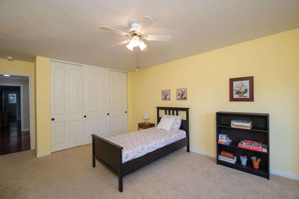 6613 Cypress Wood Cir, Riverbank, CA 95367