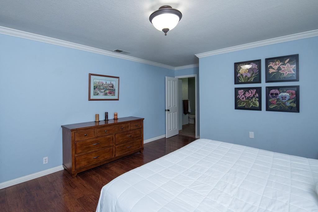 6613 Cypress Wood Cir, Riverbank, CA 95367